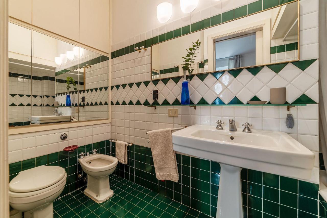 Colosseum - Charme Holidays Apartment *